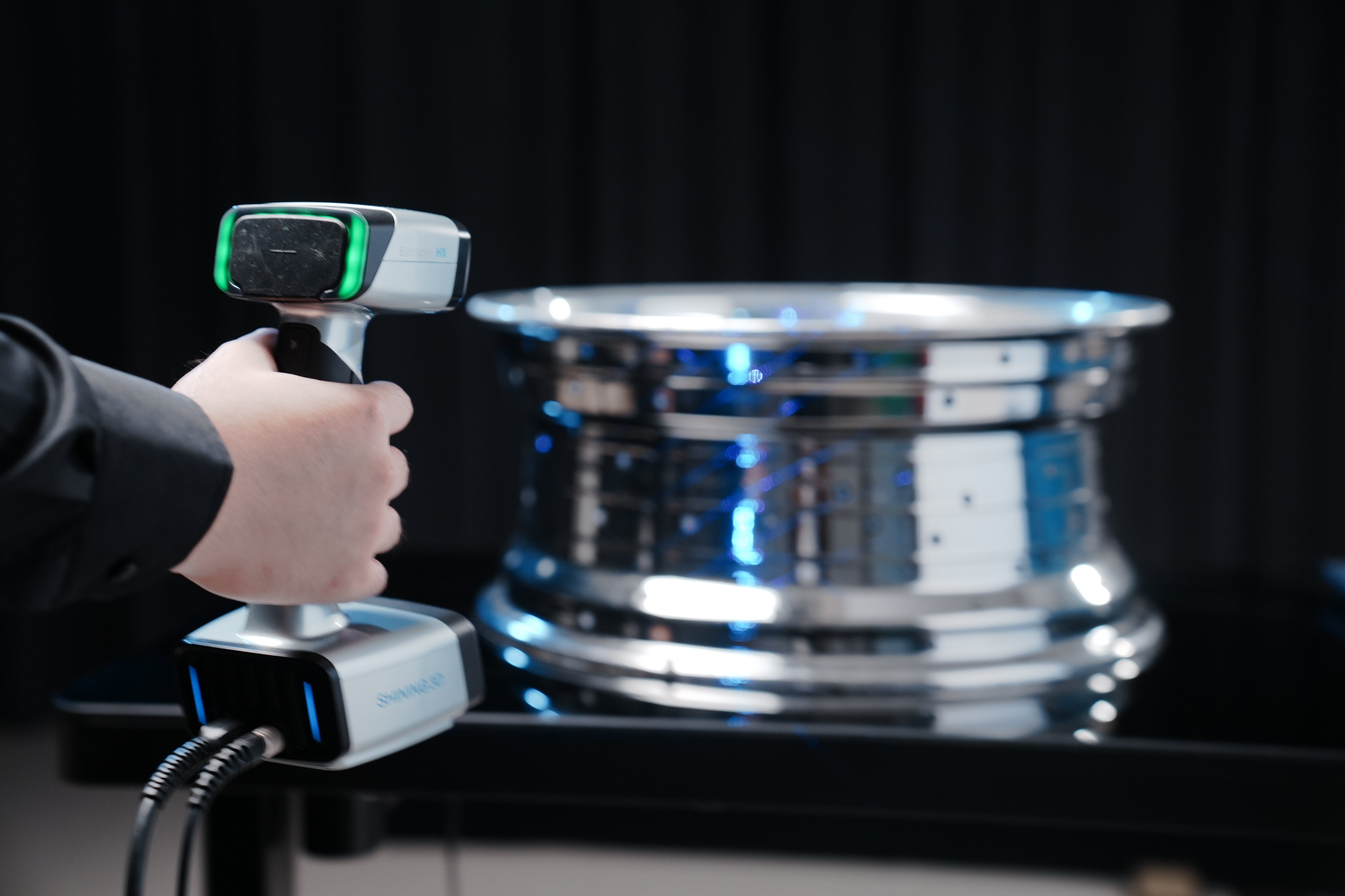 EinScan HX2 Handheld 3D Scanner